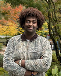 Student Minot Elias