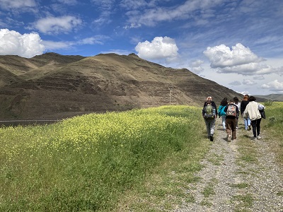 Students on site of Confluence Project