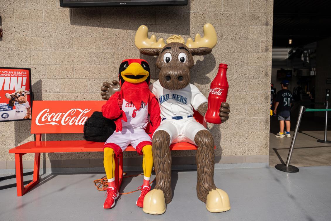 Rudy and Mariners Moose
