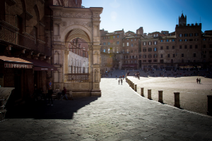 Buildings flanking the town square in Siena